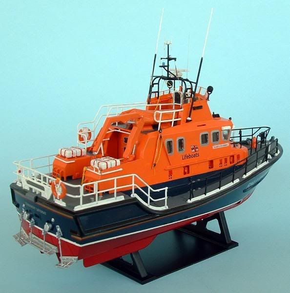Airfix 1/72 Severn Class Lifeboat. Ready for Inspection Maritime